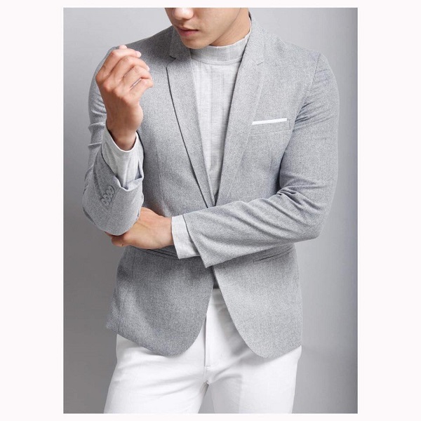 Nên chọn các mẫu vest màu sáng cho người dáng cao gầy