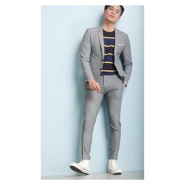 Phong cách vest cưới nam Three-Piece xám tro