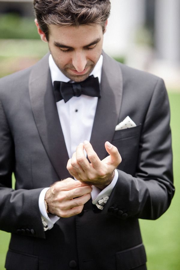 Phụ kiện đi kèm Tuxedo là gì? Phụ kiện đi kèm Tuxedo là gì?