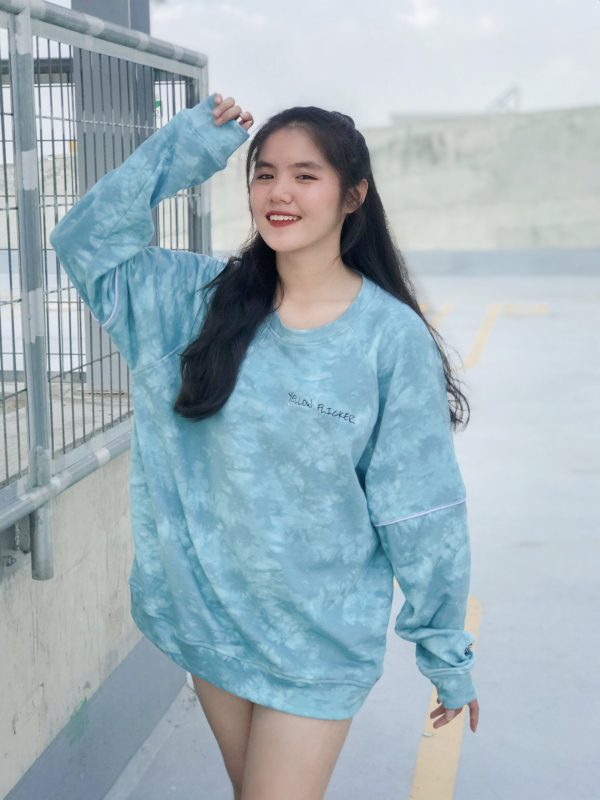 Sweater của YF